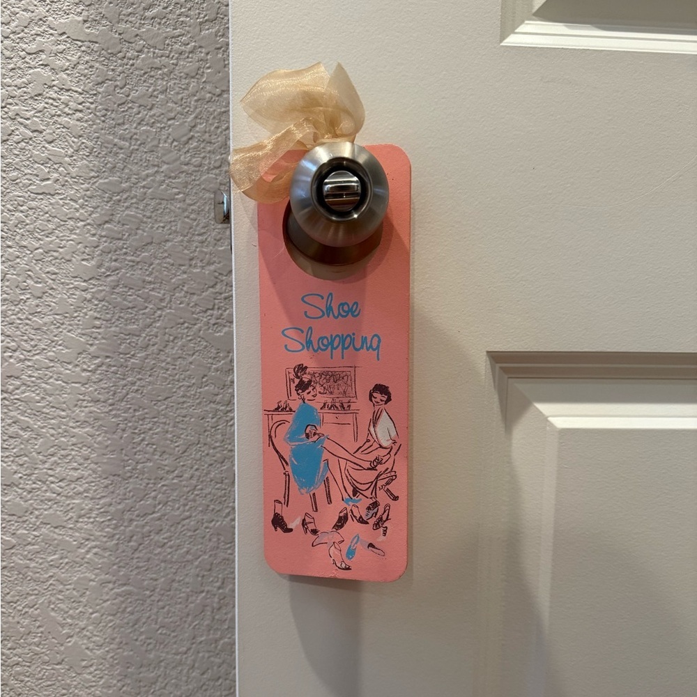 Vintage Door Hanger Sign Shoe Shopping Retro 1950s 1960s Inspired Pink - Picture 8 of 13